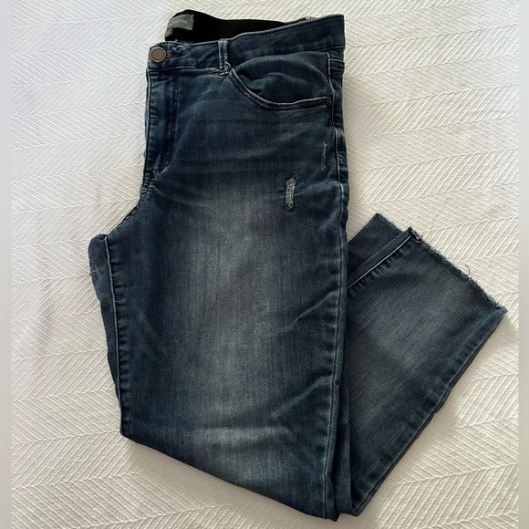Wit & Wisdom Dark Wash Slim Jeans - Picture 1 of 7
